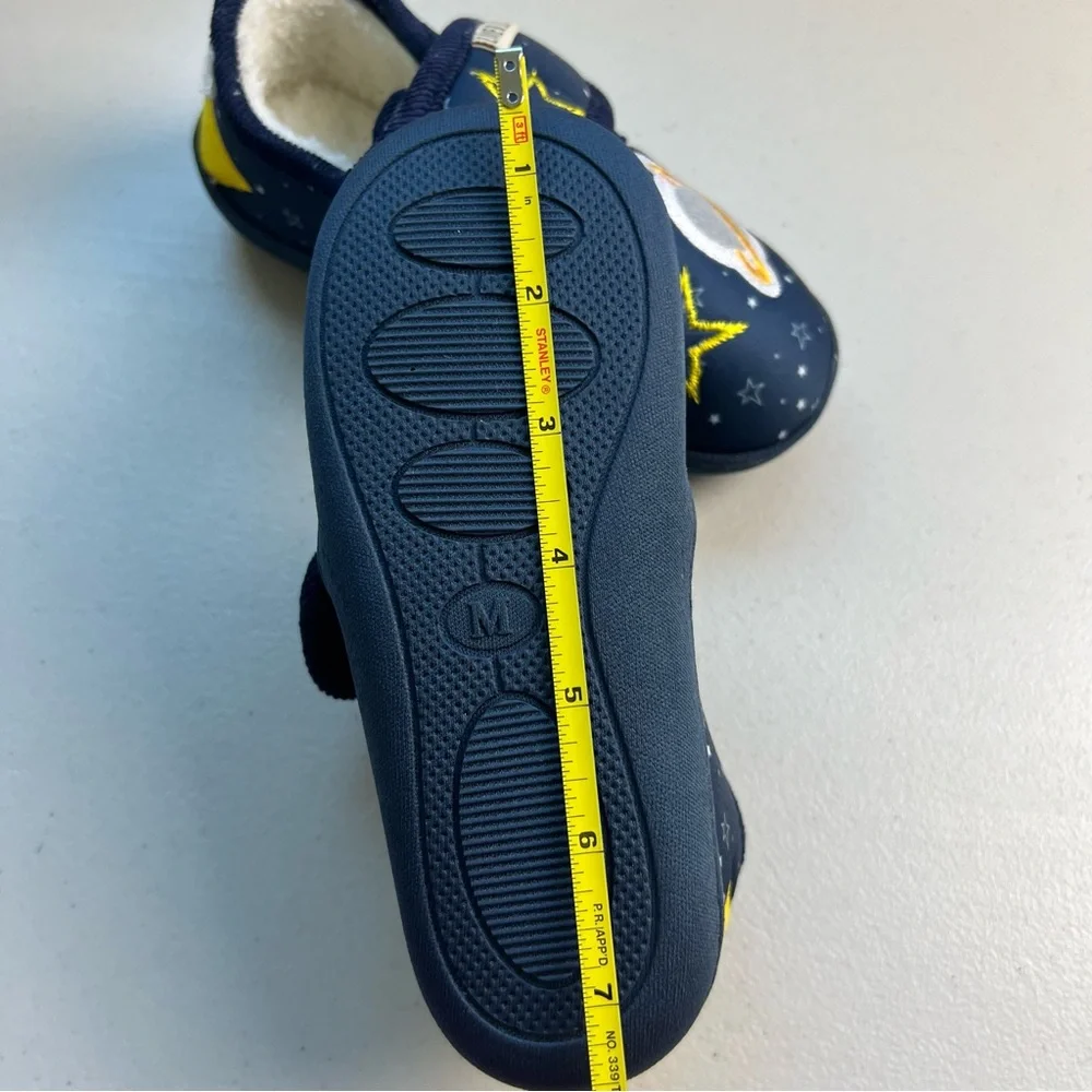 Livie & Luca Size Medium Space Slippers
